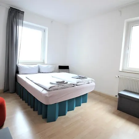 Near Main Station, Bycicle Cellar Homestay Wurzburg